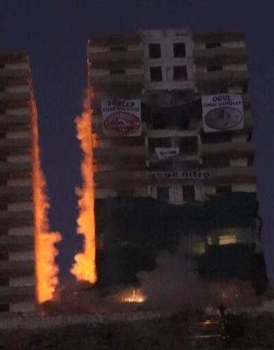 Kahramanmaraşta 12 katlı hasarlı bina patlayıcı kullanılarak yıkıldı