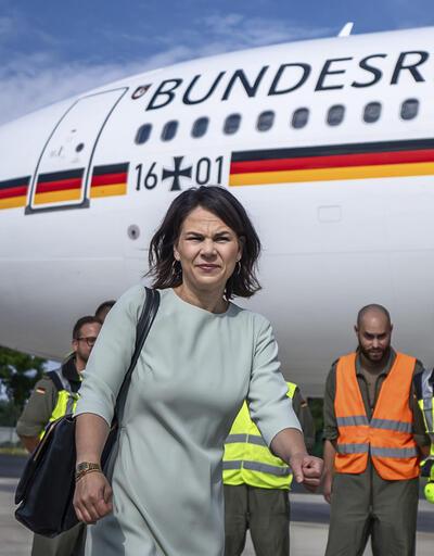 Almanya hükümet uçağı arıza yaptı: Dışişleri Bakanı Baerbock yolda kaldı