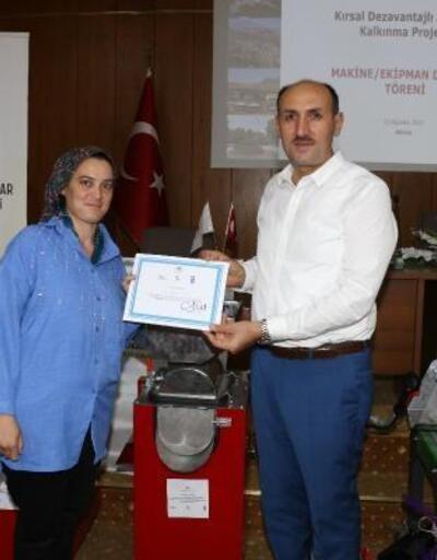 Adanada dezavantajlı alanlara makine desteği