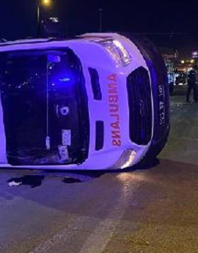 Elazığda kamyonet ile ambulans çarpıştı: 5 yaralı