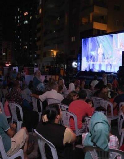 Adanalıların yazlık sinema nostaljisi sürüyor
