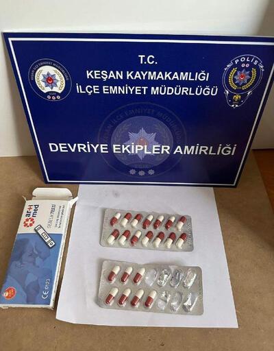 Edirne’de üzerinde uyuşturucuyla yakalanan 2 kişi gözaltına alındı