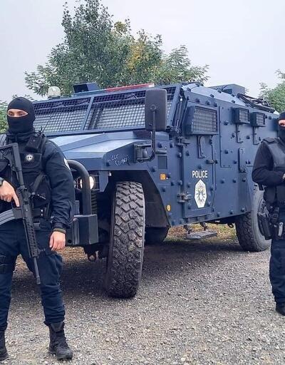 Kosovada tansiyon yükseliyor: Sırplar polis noktasına saldırdı