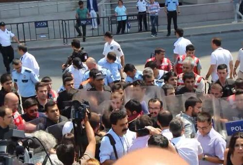 İstanbul Adliyesinde polisten avukatlara müdahale