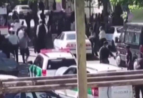 İran’da rehine krizi kanlı bitti: 4 ölü, 5 yaralı