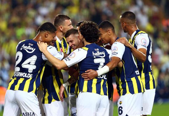 Fenerbahçe'nin liderliği bırakmaya niyeti yok