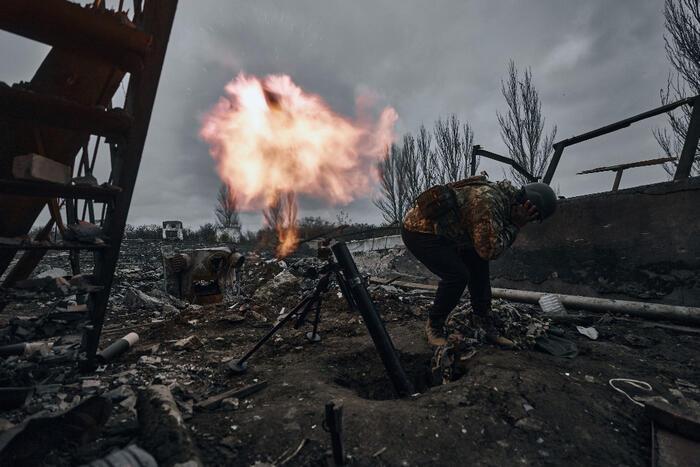 Zelenski'den Donetsk'teki çatışmalara ilişkin 'cehennem' benzetmesi