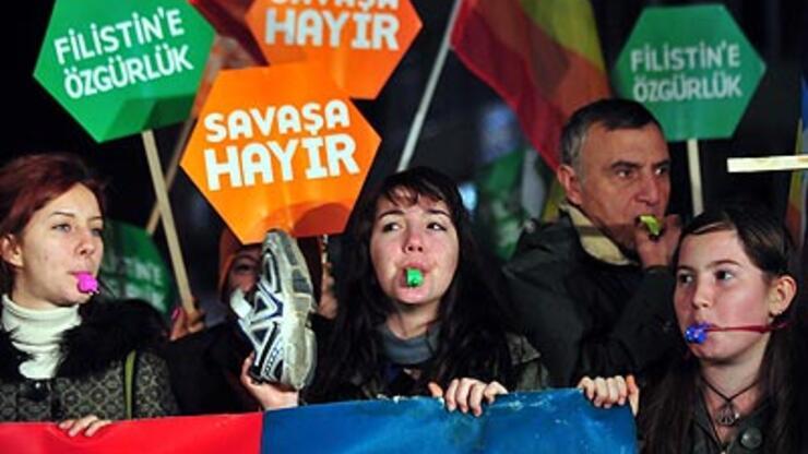 İstanbul'dan da Bush'a ayakkabılı veda