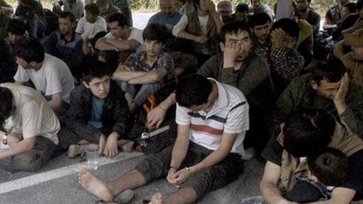 Tayland 90 Uygur'u Çin'e iade etti
