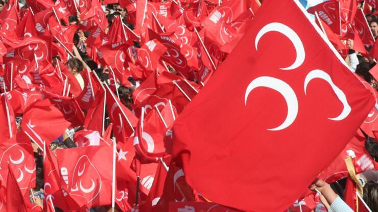 MHP Çınarcık ilçe yönetimi istifa etti