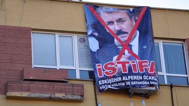 Alperen Ocakları Mustafa Destici'nin istifasını istedi