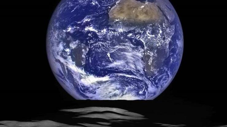 NASA'dan yeni Dünya fotoğrafı