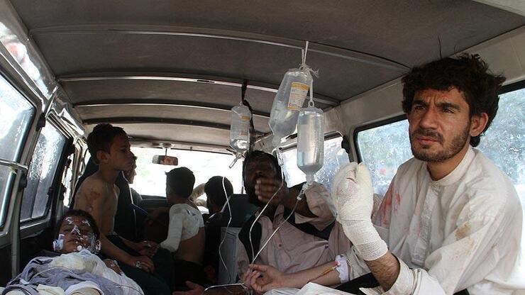 Afganistan'da trafik kazasında 52 kişi hayatını kaybetti