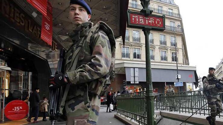 Fransa potansiyel cihatçılara karşı 'de-radikalizasyon' merkezleri açacak