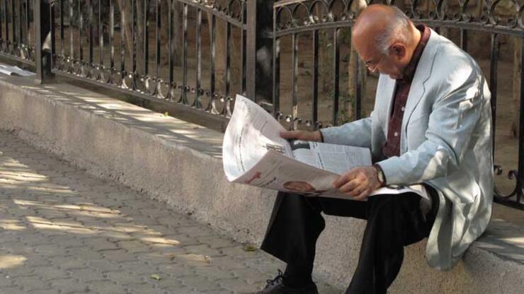Fas'ta halka açık alanda gazete okuma yasağı teklifi