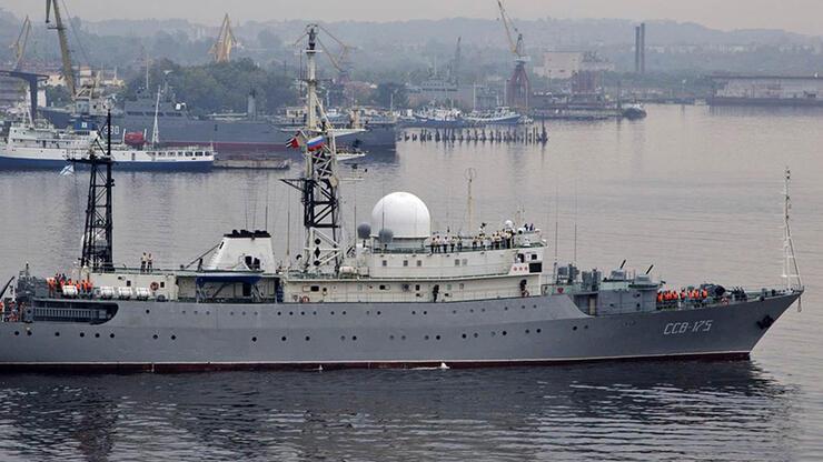 Rus askeri istihbarat gemisi ABD açıklarına demirledi