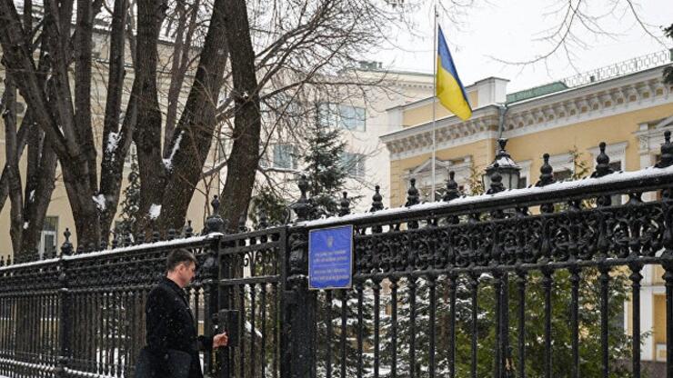 Rusya, 13 Ukraynalı diplomatı ülkesinden çıkarıyor