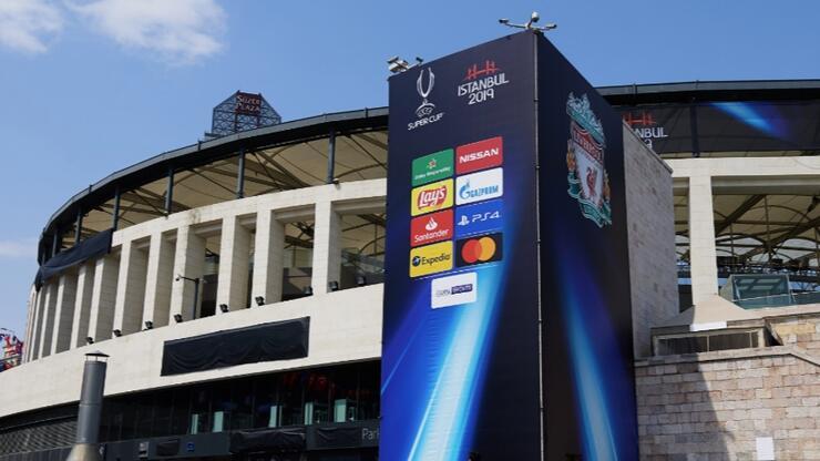 UEFA İstanbul ve Vodafone Park'ı tanıttı
