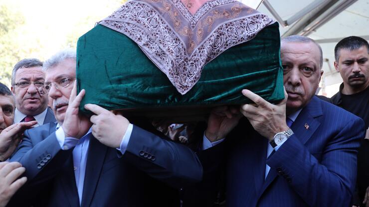 Erdoğan, Akbaşoğlu'nun annesinin cenazesine katıldı