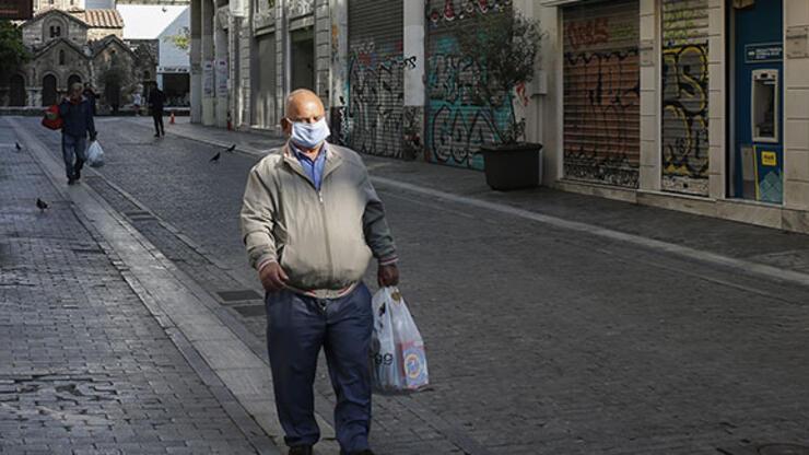 Yunanistan'da sokağa çıkma yasağı ilan edildi
