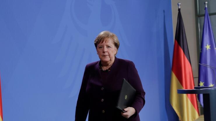 Merkel'in koronavirüs testinin sonucu bekleniyor 