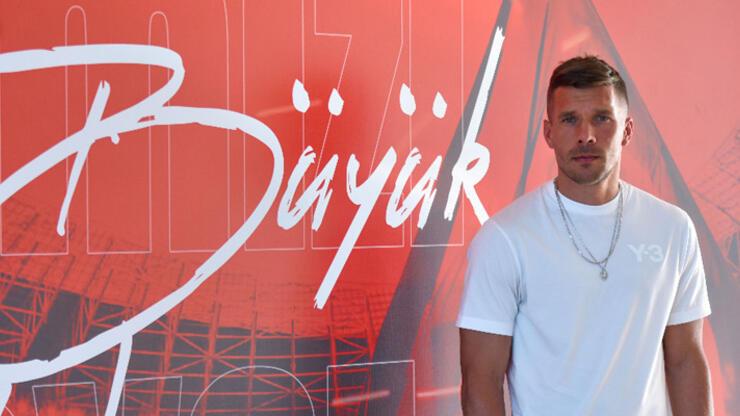 Podolski'den Max Kruse açıklaması