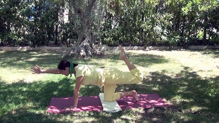 20 dakikalık Aktifleştirici Kısa Yoga Pratiği
