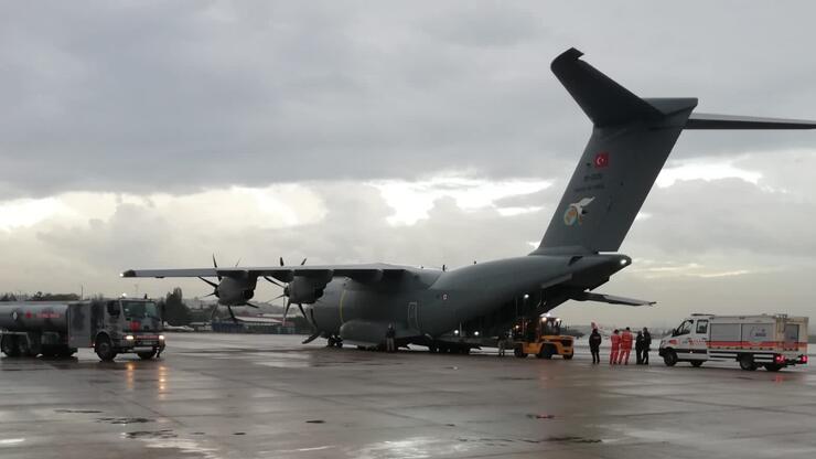 TSK'ye ait uçak AFAD ve jandarma ekiplerini bölgeye ulaştırmak için hareket etti