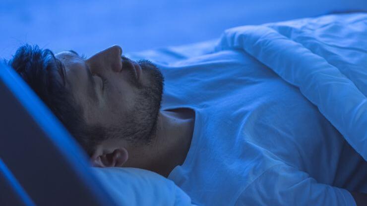 Gece yeterli uyku yaraların iyileşme sürecini hızlandırıyor
