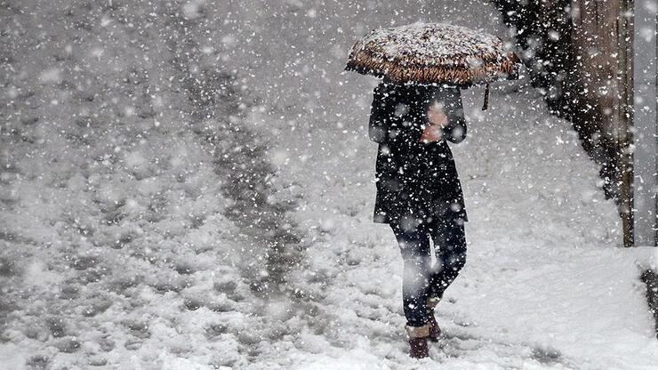Antalya'ya kar geliyor, meteorolojiden don uyarısı