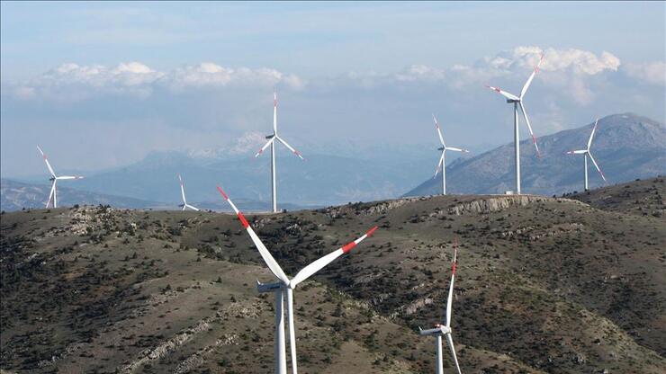Rüzgârdan elektrik üretimi tarihte ilk defa aylık bazda yüzde 10'u geçti