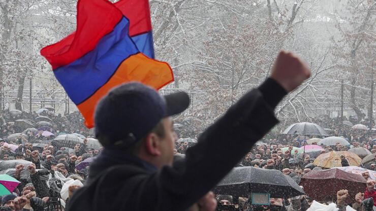 Son dakika... Ermenistan'daki olaylara ilişkin Rusya'dan ilk açıklama