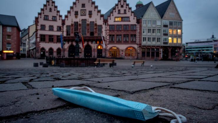 Almanya’da son 24 saatte 249 kişi COVID-19’dan hayatını kaybetti