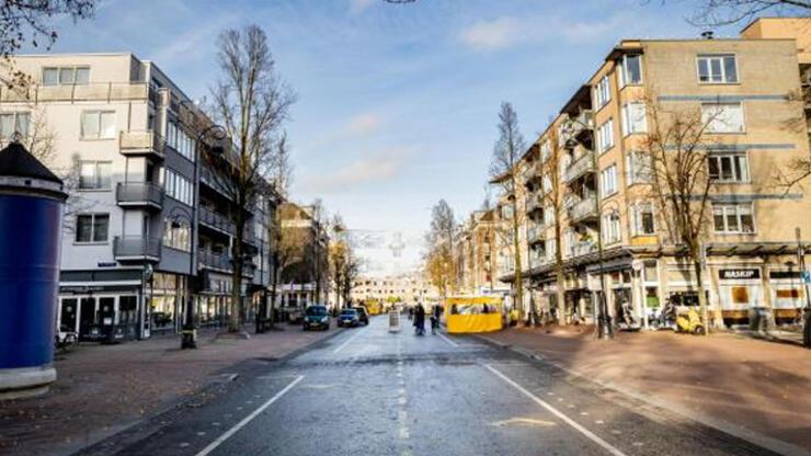 Hollanda'da salgın tedbirleri gevşetiliyor