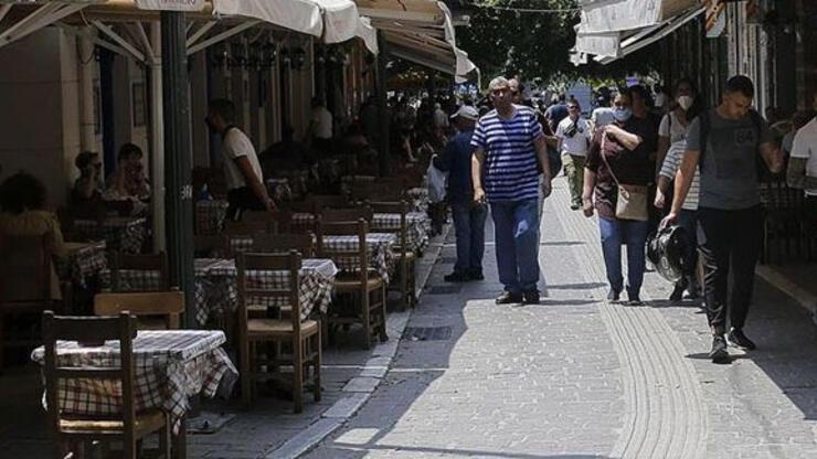 Yunanistan'da restoran ve kafeler 3 Mayıs'ta tekrar açılacak
