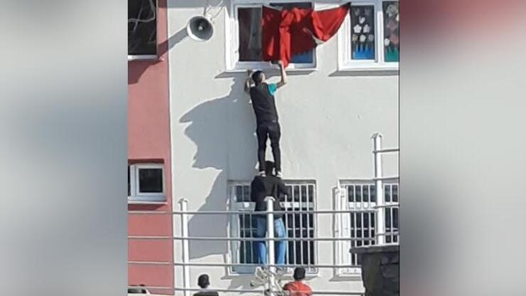 Türk bayrağı için tehlikeli tırmanış