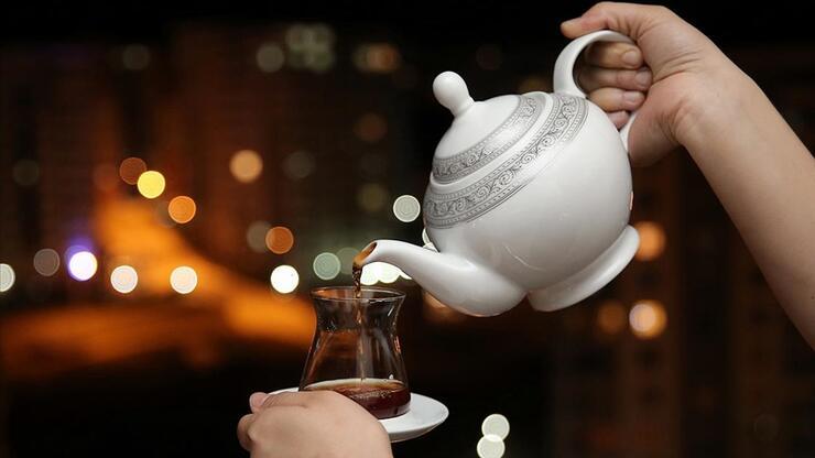 Ramazanda çay tüketimine dikkat!