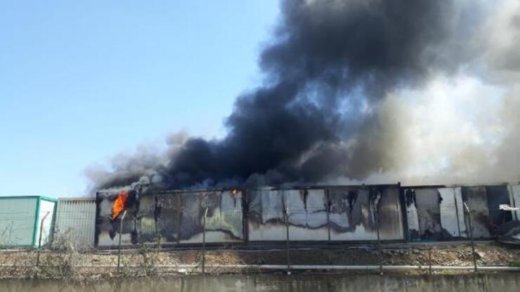 Esenler'de işçilerin kaldığı konteynerlerde yangın