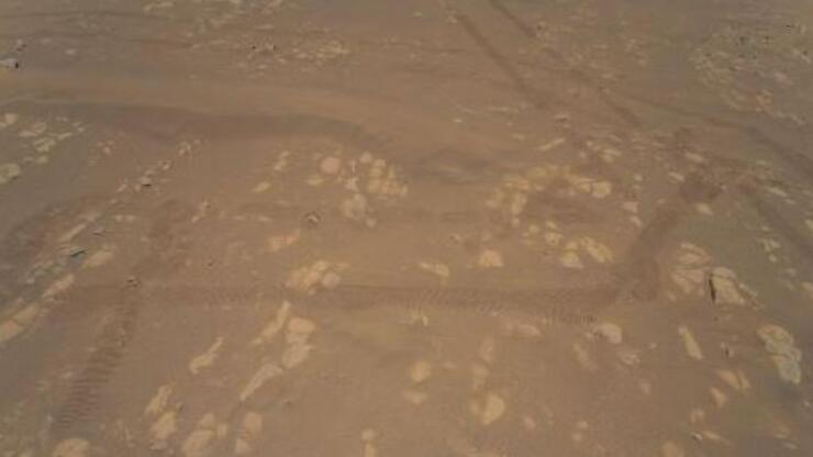 NASA, Mars’taki ilk helikopter uçuşundan görüntü paylaştı