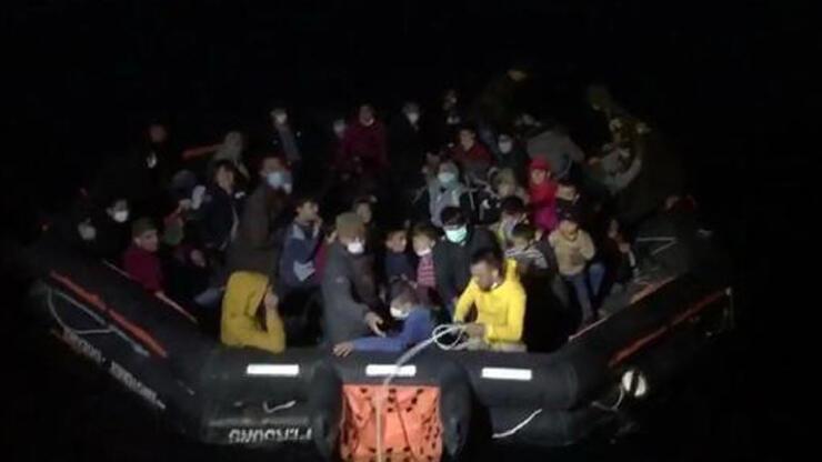 İzmir'de 53 kaçak göçmen kurtarıldı