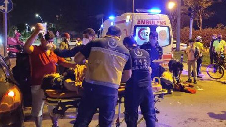 Zeytinburnu'nda iki otomobil çarpıştı: 4 yaralı
