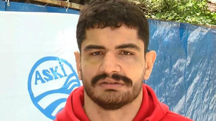 Şampiyon güreşçi Taha Akgül'den 'futbol' sitemi