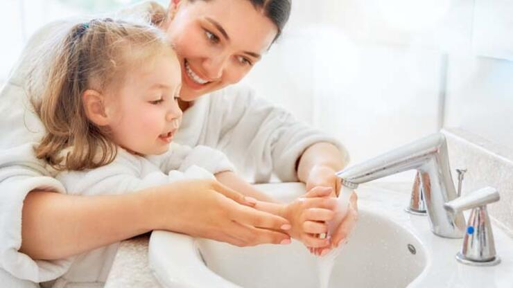 Yazın çocuklarda görülen ishale karşı el temizliğine dikkat