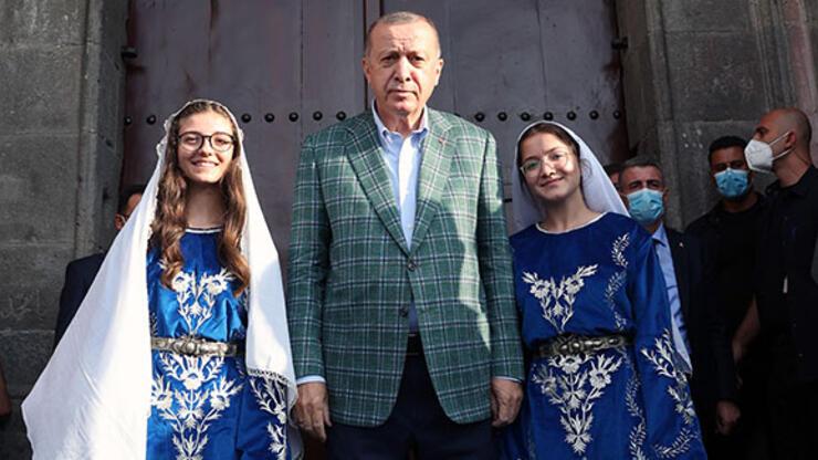 Cumhurbaşkanı Erdoğan Erzurum'da gençlerle buluştu