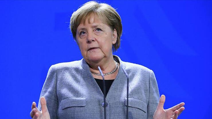 Merkel giderayak yineledi: Türkiye’yi AB’ye tam üye olarak görmüyorum