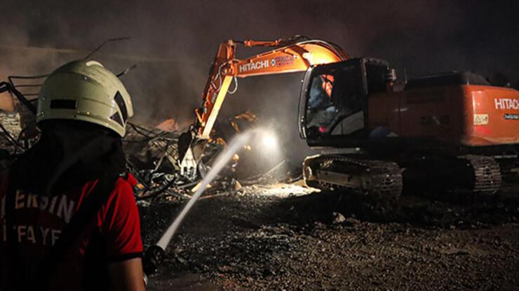Mersin'de fabrikada çıkan yangın söndürüldü 