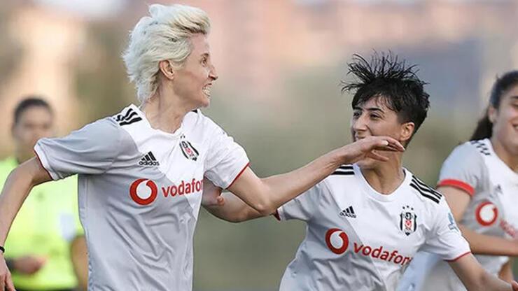 Beşiktaş Vodafone Şampiyonlar Ligi'nde St. Pölten karşısına çıkıyor