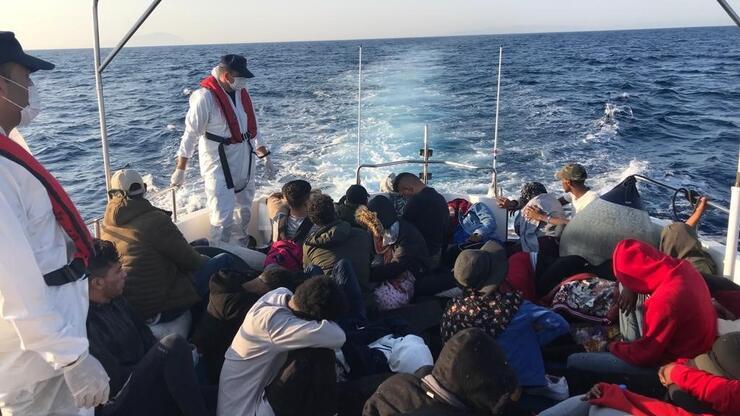İzmir'de 122 düzensiz göçmen yakalandı