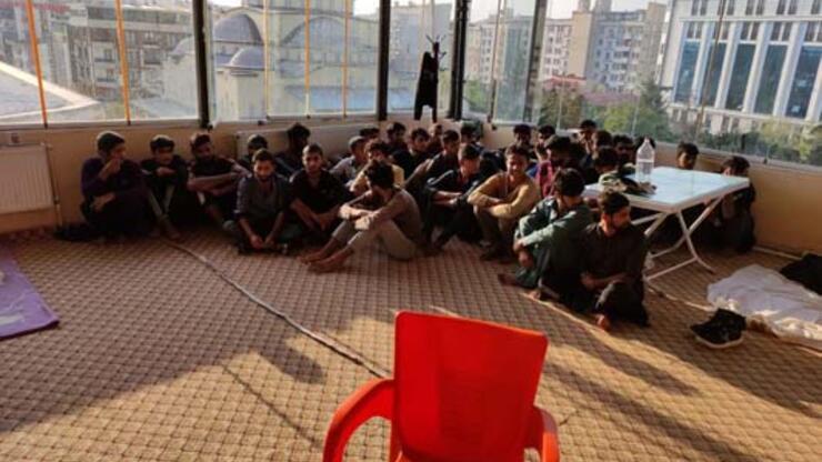 MİT ve polisin ortak operasyonunda, otelde 26 kaçak göçmen yakalandı