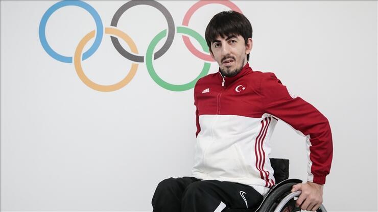Abdullah Öztürk kimdir, kaç yaşında? Milli sporcu masa tenisinde altın madalya kazandı!